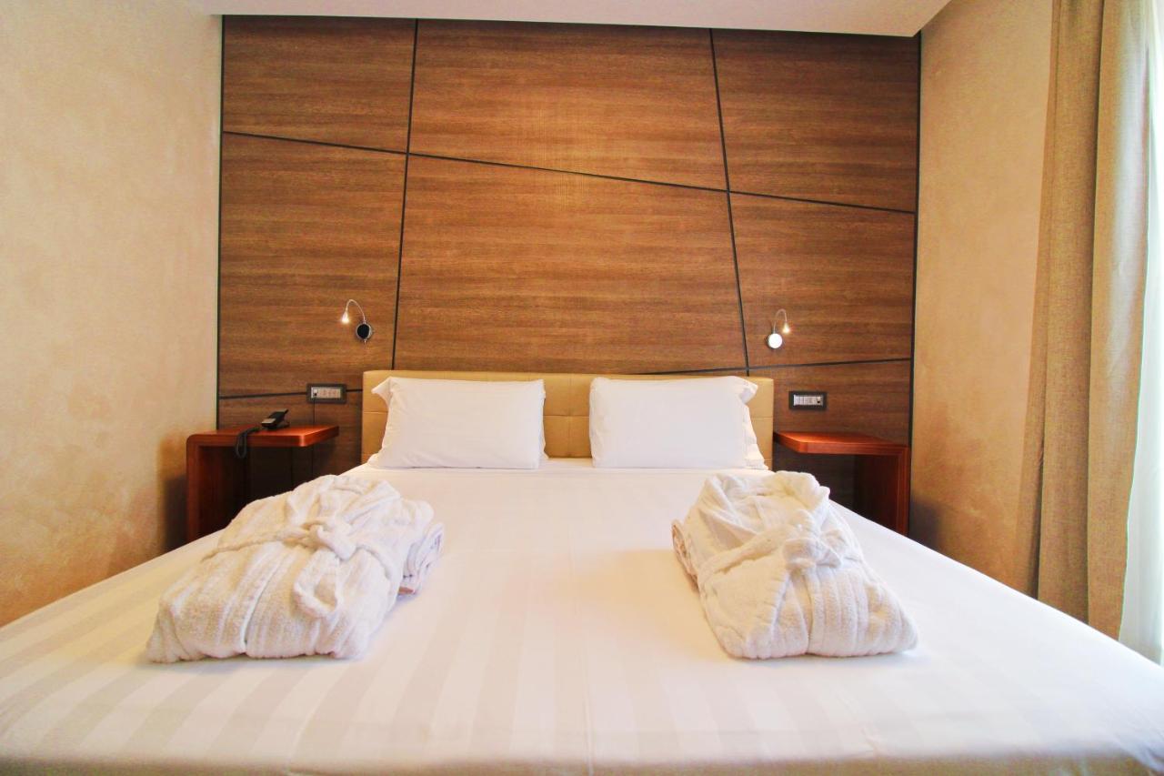 เบิร์ก ลักซ์เชอรี่ โฮเต็ล Hotel โรม ภายนอก รูปภาพ